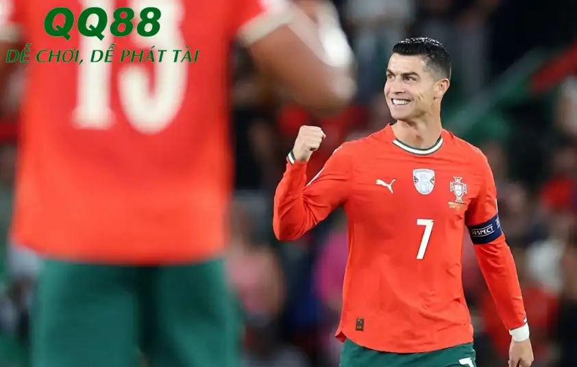 Ronaldo chắc chắn sẽ hướng tới lần đầu tiên chạm tay vào chiếc cúp vàng trong sự nghiệp